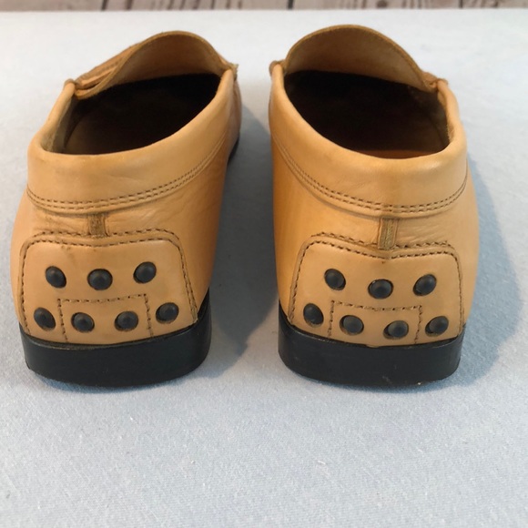 Tods Tan Gommino Leather Driving Loafers - Picture 4 of 10